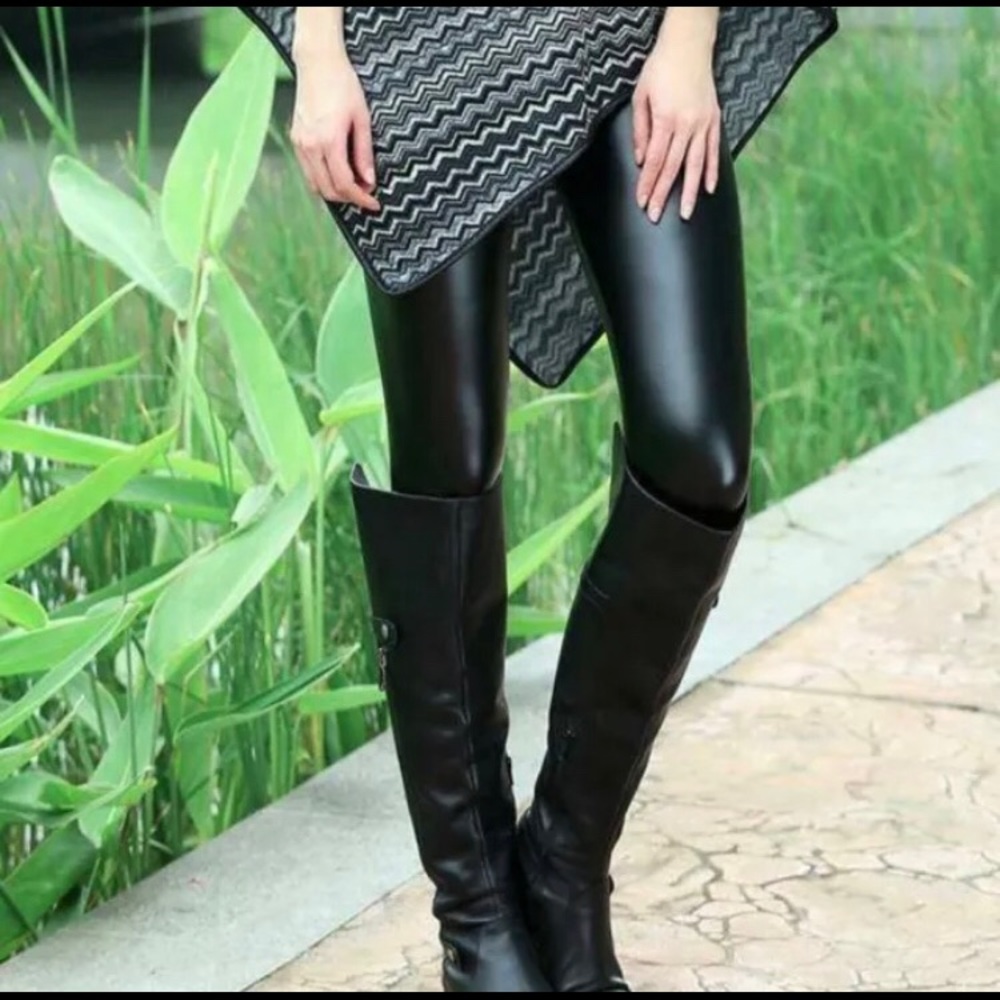 LIQUID MATTE METALLIC LEGGINGS by Mad Style ONE SIZE FITS MOST